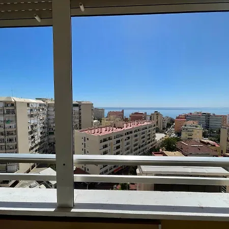 Sophisticated Flat With City View And Walking Distance From The Beach Apartment *